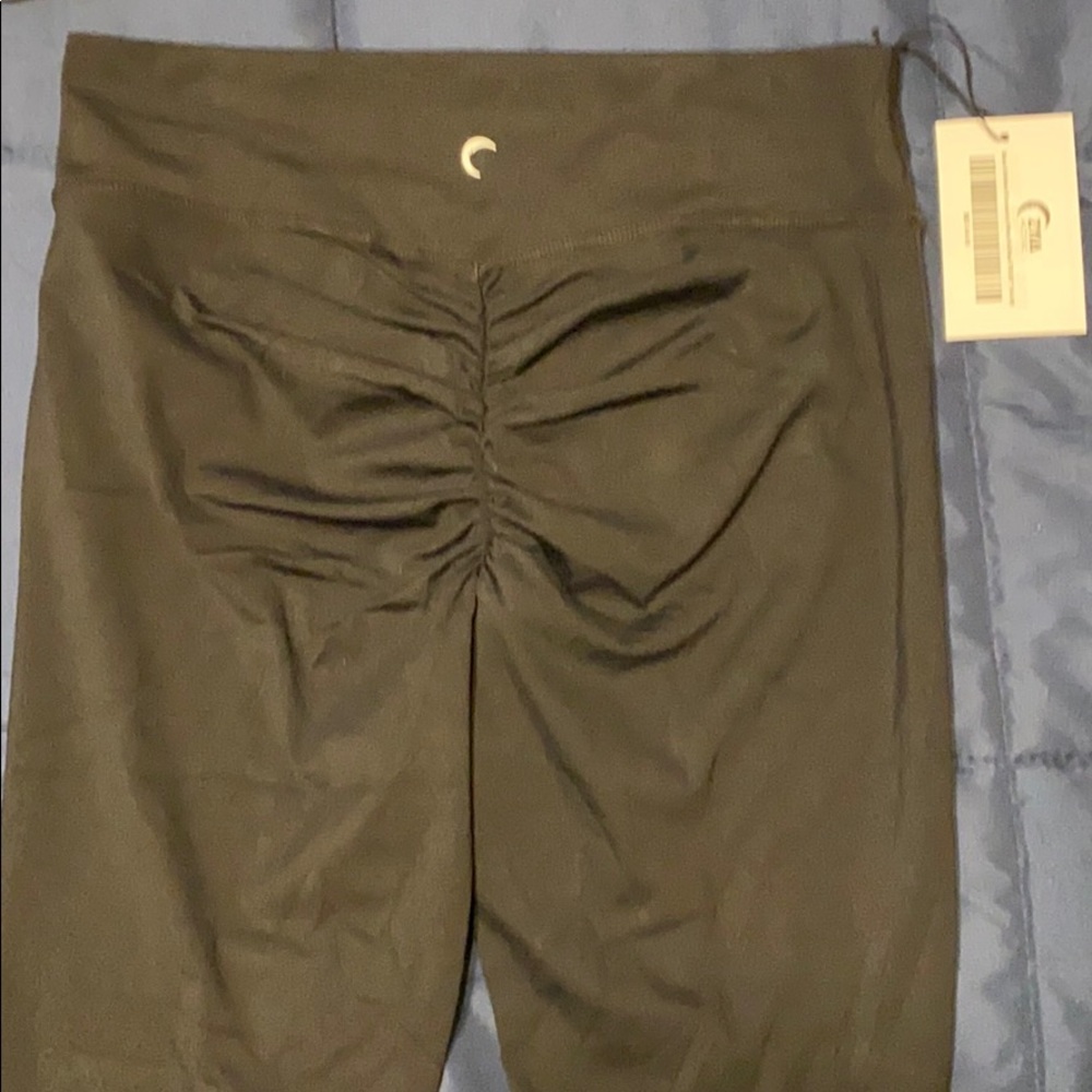 BRAND NEW Zyia Leggings